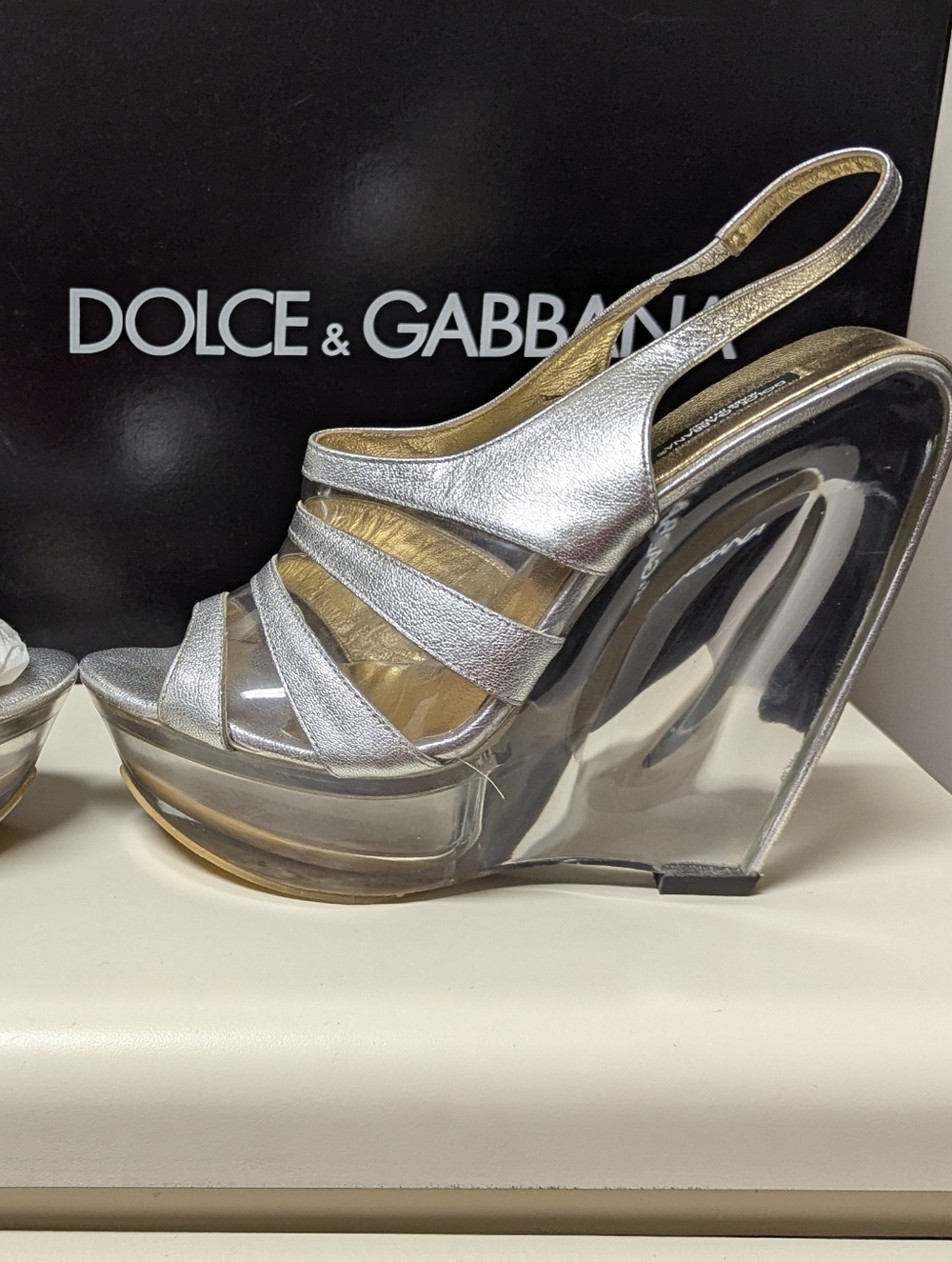 DOLCE & GABANNA Silver/gold Sandals